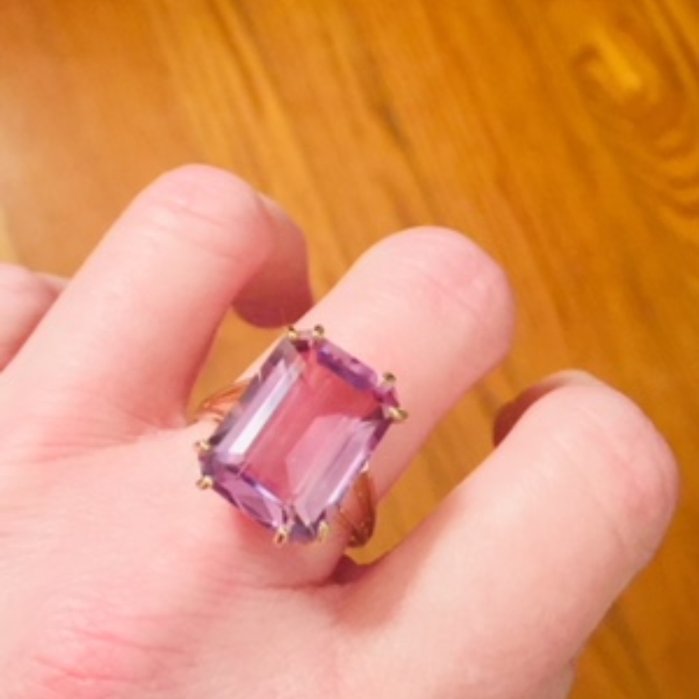 AMETHYST & GOLD RING